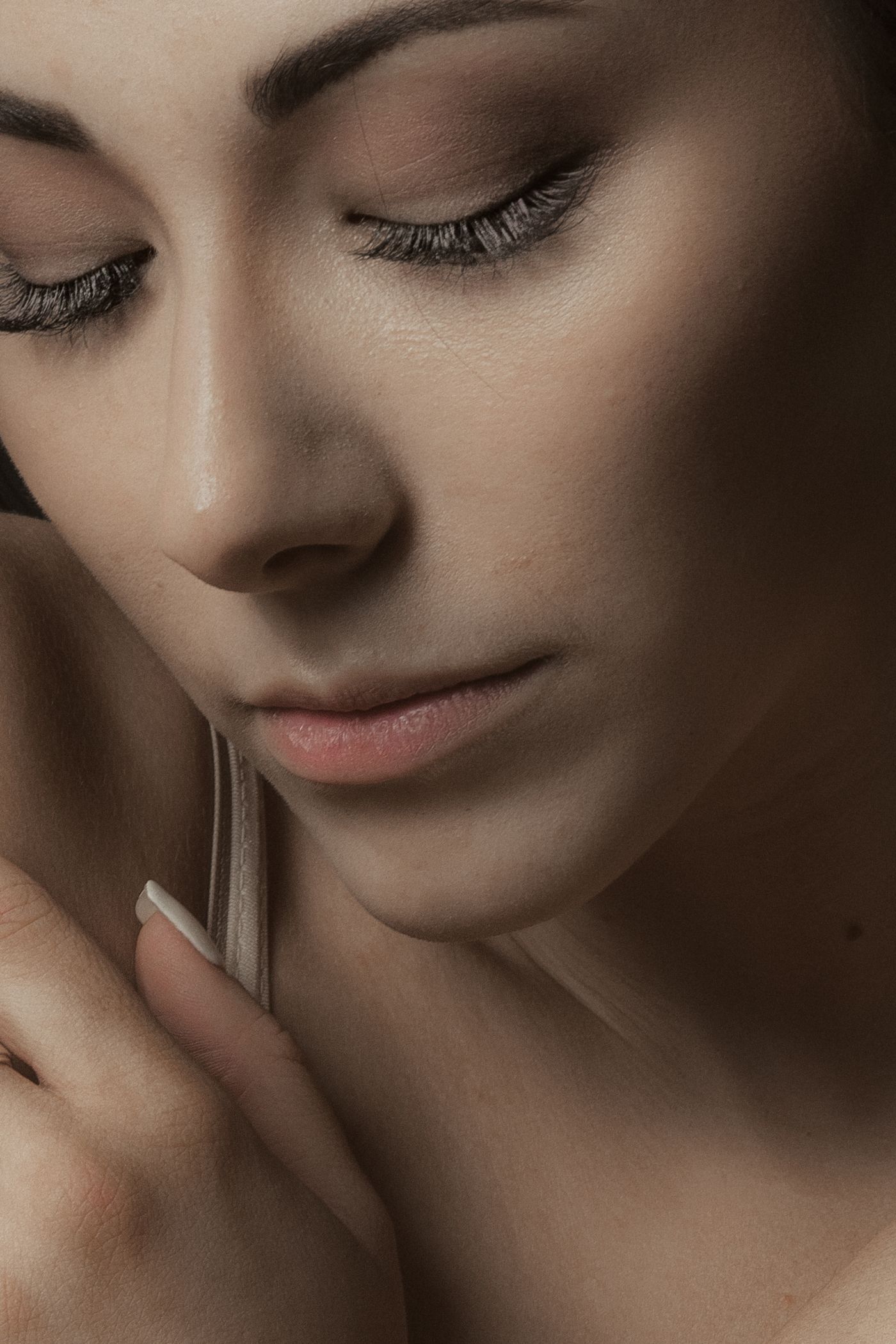 الرموش والحواجب — صورة تعبيرية للخدمة
